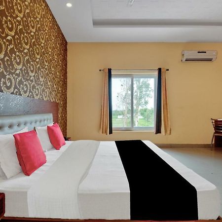 Kashipur Capital O 40833 Maharaja Hotel & Restaurant מראה חיצוני תמונה