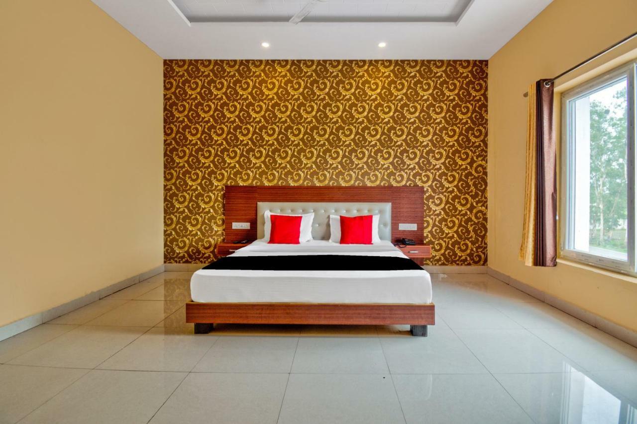 Kashipur Capital O 40833 Maharaja Hotel & Restaurant מראה חיצוני תמונה