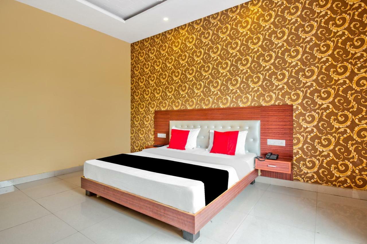 Kashipur Capital O 40833 Maharaja Hotel & Restaurant מראה חיצוני תמונה