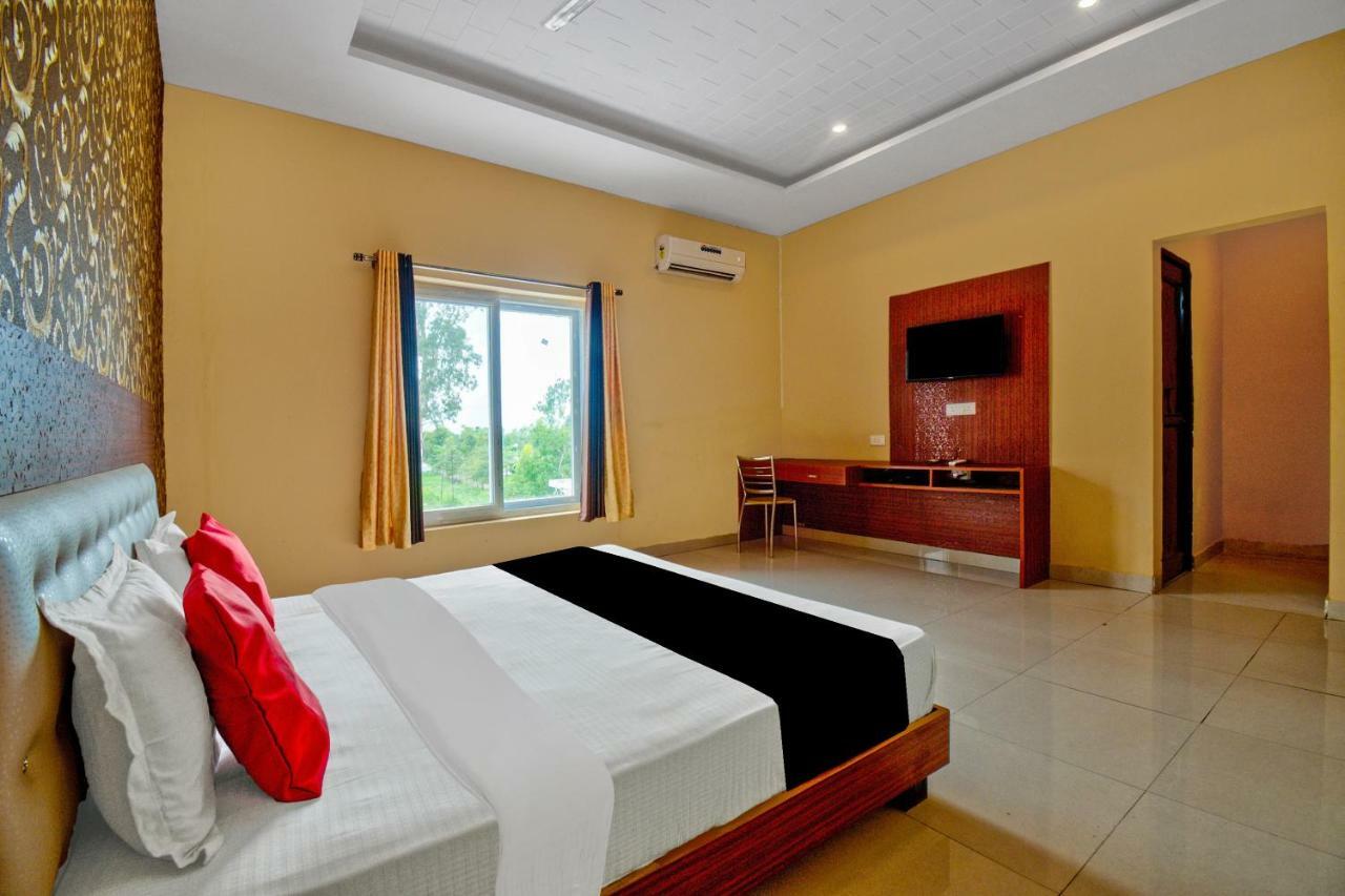 Kashipur Capital O 40833 Maharaja Hotel & Restaurant מראה חיצוני תמונה