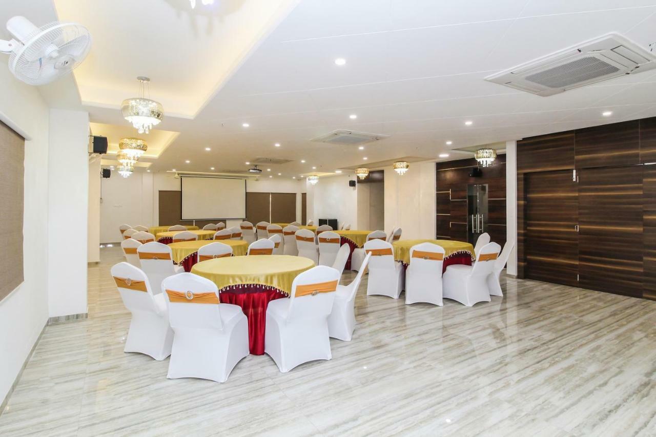 Kashipur Capital O 40833 Maharaja Hotel & Restaurant מראה חיצוני תמונה