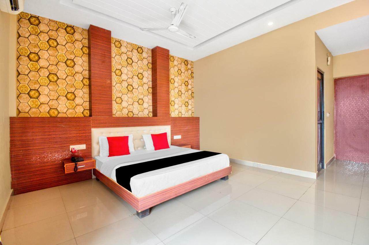 Kashipur Capital O 40833 Maharaja Hotel & Restaurant מראה חיצוני תמונה